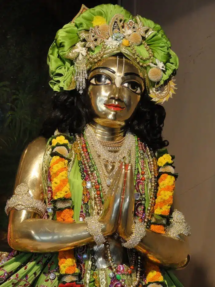 SRILA SRIVASA PANDITA – Biography